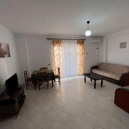 Gerald'S Central Apartments Vlorë 외부 사진