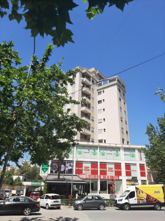 Gerald'S Central Apartments Vlorë 외부 사진