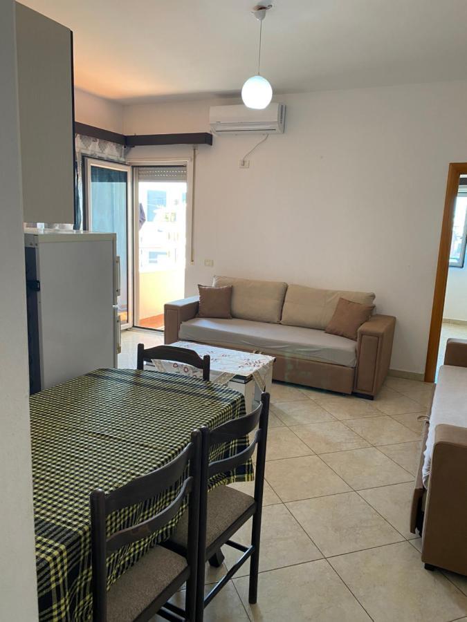 Gerald'S Central Apartments Vlorë 외부 사진