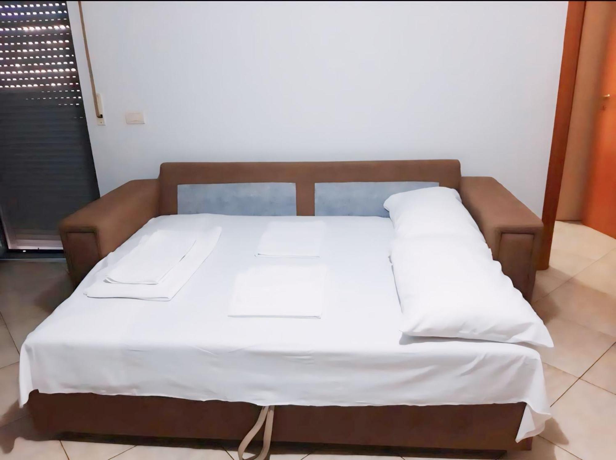 Gerald'S Central Apartments Vlorë 외부 사진