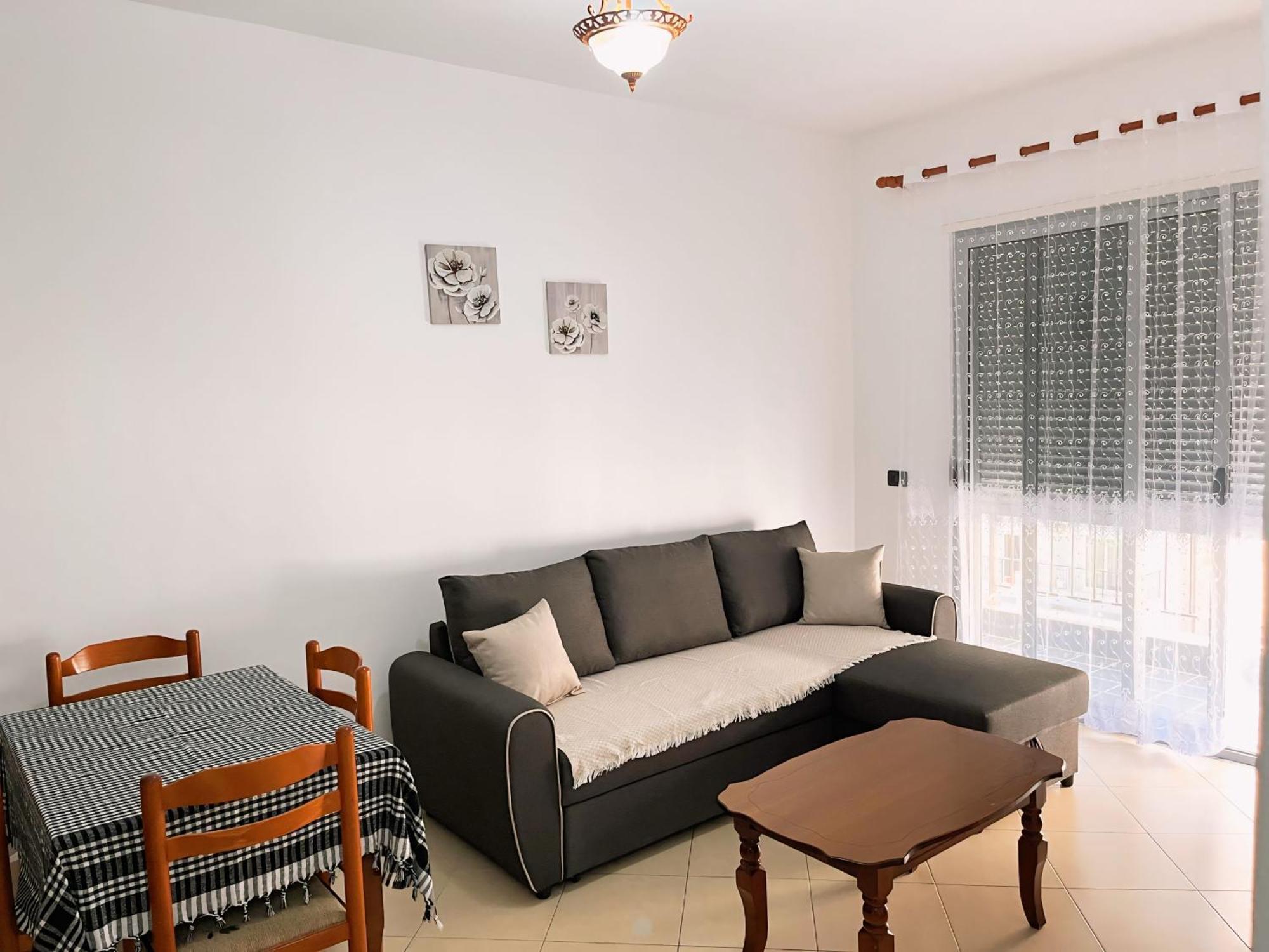 Gerald'S Central Apartments Vlorë 외부 사진